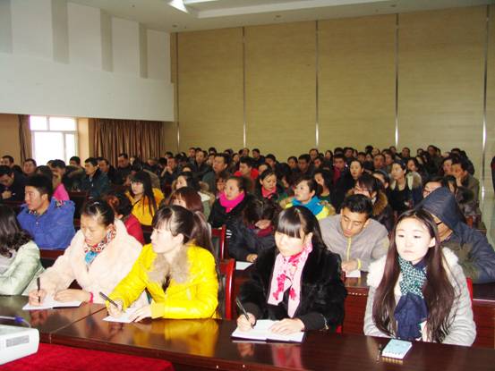 內(nèi)強(qiáng)個人素質(zhì)，外塑企業(yè)形象